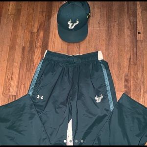 University of south Florida bulls hat and sweats